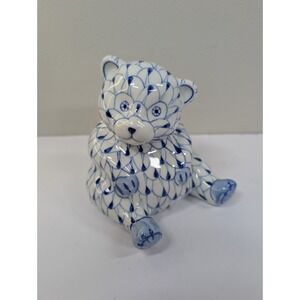 Andrea by Sadek Blue & White Herend Style Bear Fishnet Figurine VINTAGE MINT